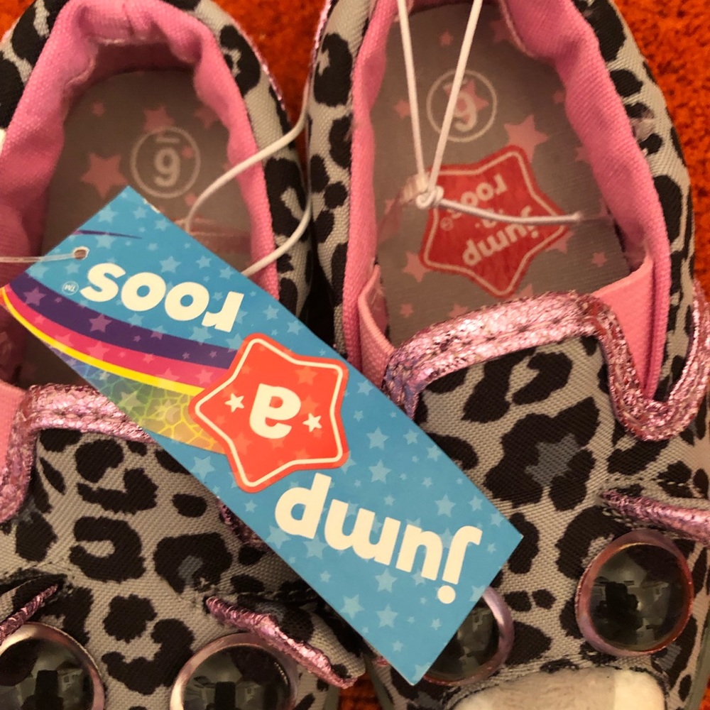 Jump A Roos Shoes Size 6 Toddler-NWT - Picture 6 of 6